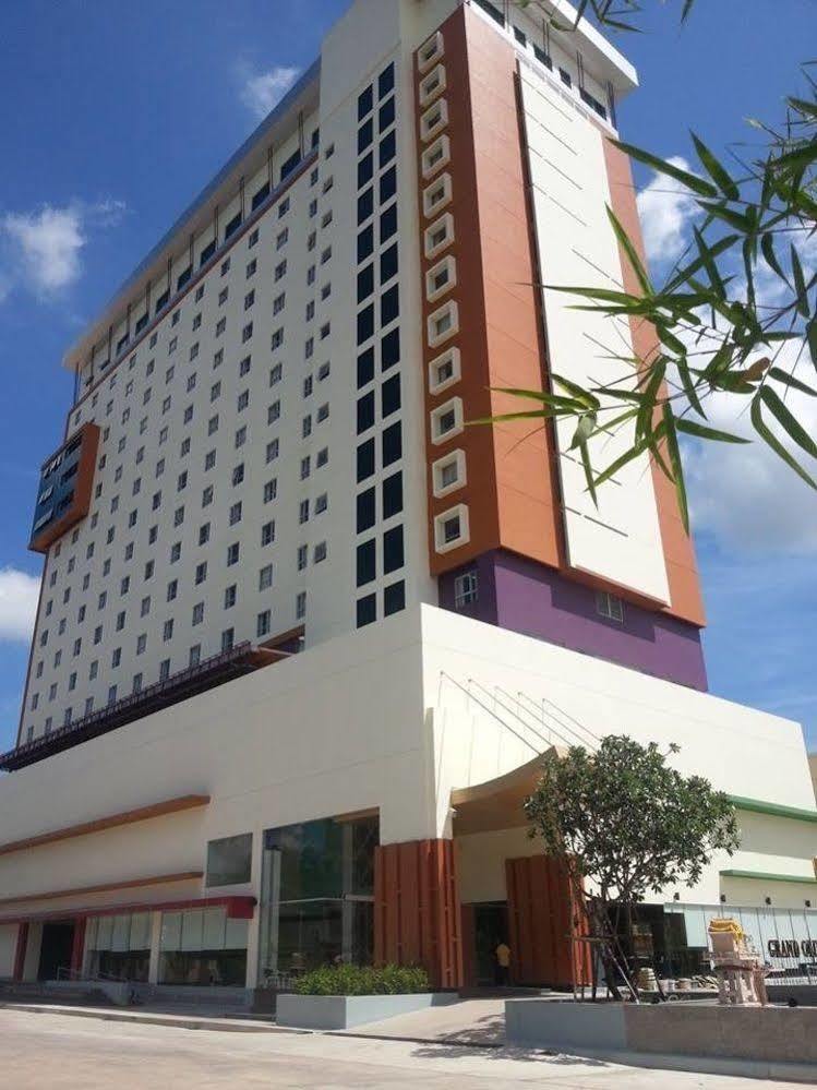 Grand Oliver Hotel Danok Sadao Buitenkant foto